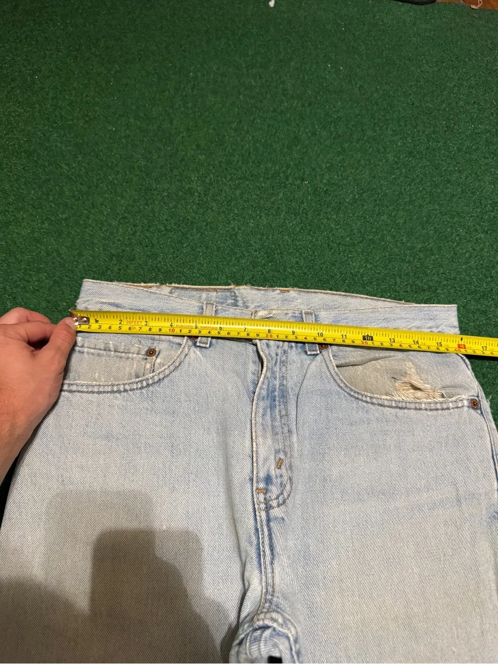 Levis 501 Vintage Jeans 32x34 Distressed Straight Leg 90s Grunge Thrashed